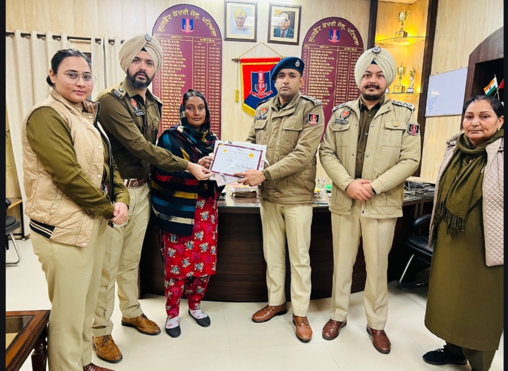 Central Jail's female prisoner Sonia gets 'Tinka-Tinka Bandni Award 2024'